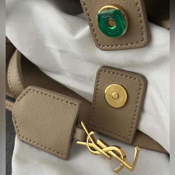 SAINT LAURENT Toy Shopping Tote - Picture 9 of 13